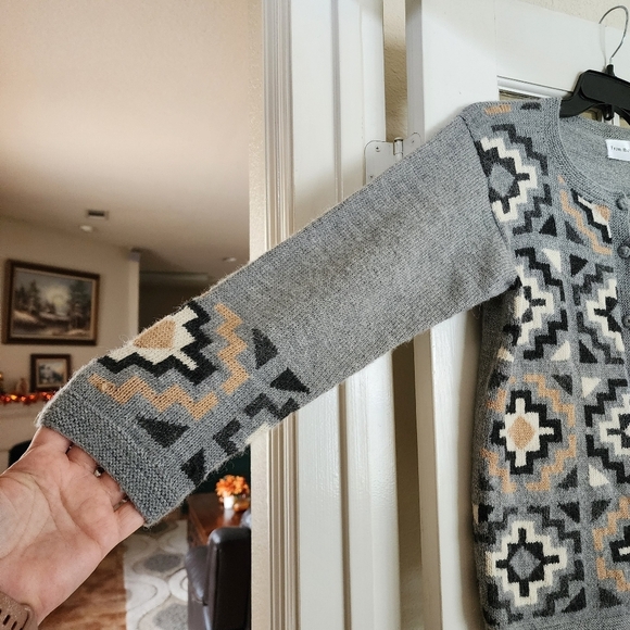 From the Andes 100% Wool Women's Cardigan Medium Gray Geometric Intarsia Knit - Picture 7 of 11